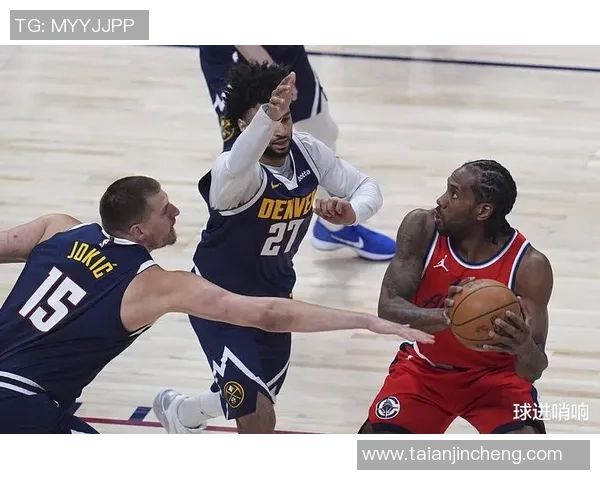 2017年快船季后赛对决回顾四月二十二日第一节精彩瞬间分析